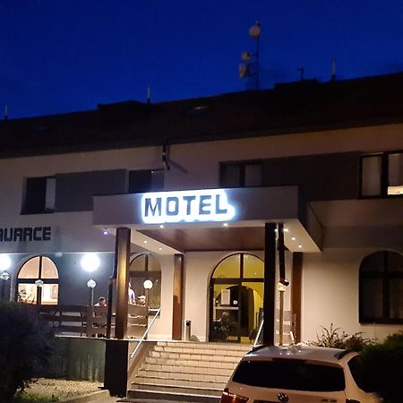Motel Tosanovice Dolni Tosanovice Экстерьер фото