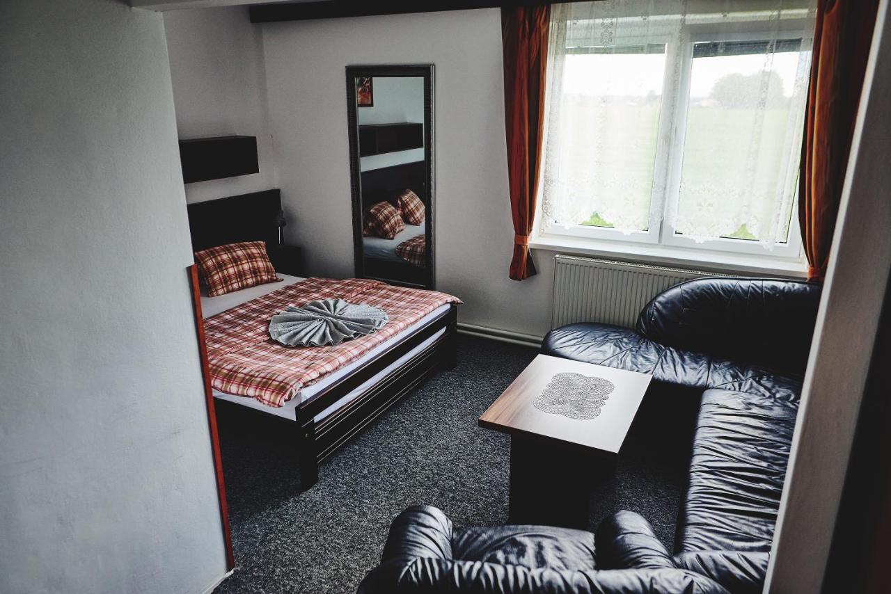 Motel Tosanovice Dolni Tosanovice Экстерьер фото